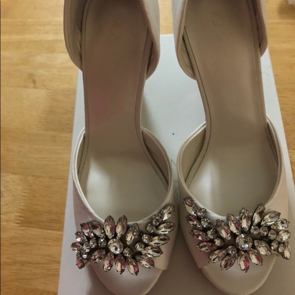 Brand New Peep toe pumps from Jenny Packham